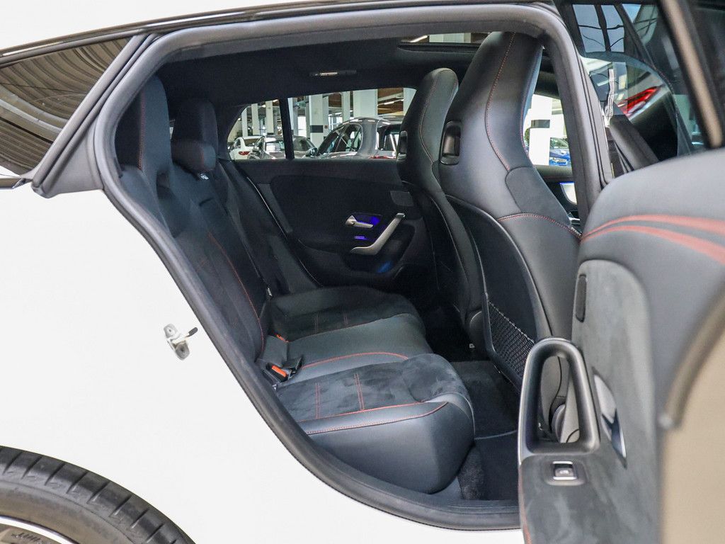Mercedes-Benz CLA 250 SB 4M AMG Sport Premium - Samsaru's Car Outlet
