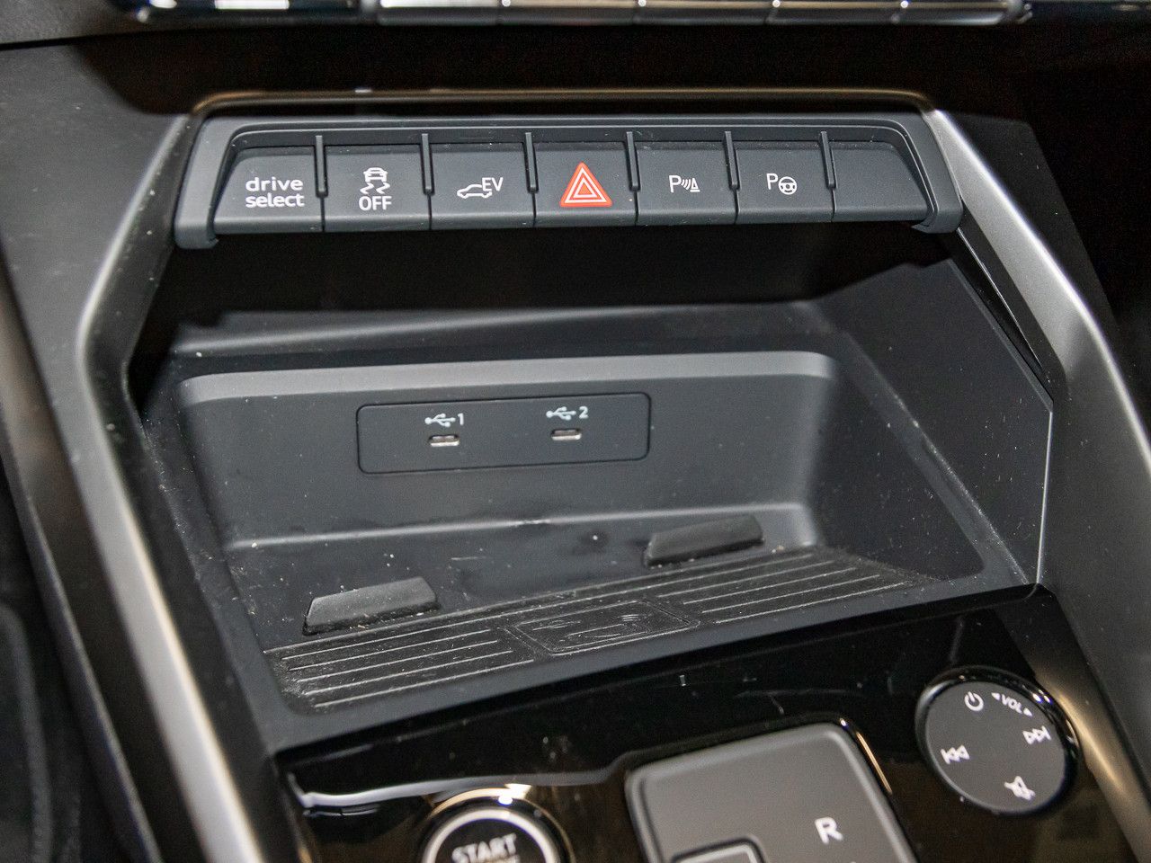 Audi A3 Sportback 40 TFSI e - Samsaru's Car Outlet