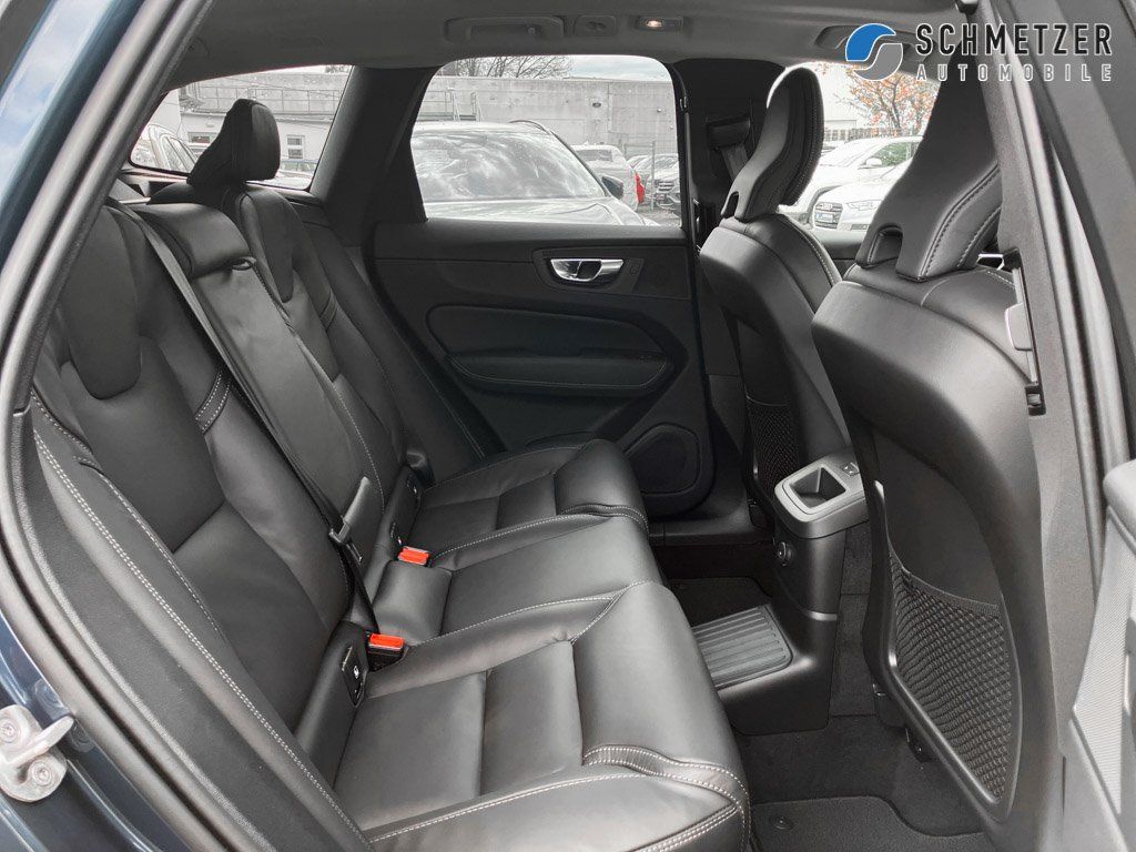 Volvo XC60+T8+AWD+Ultimate+AHK+360°Kam+Massage+Standhz