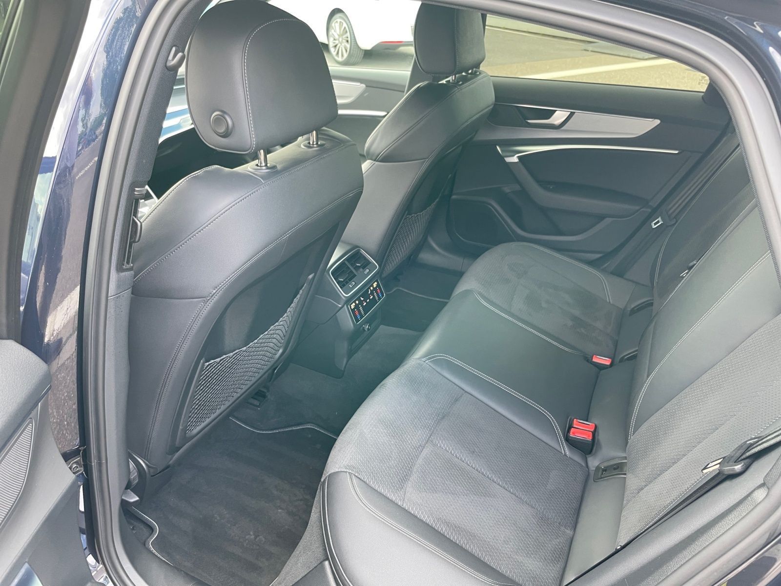 Audi A6 Limousine 55 TFSI e q. S-Tronic S-Line - Samsaru's Car Outlet