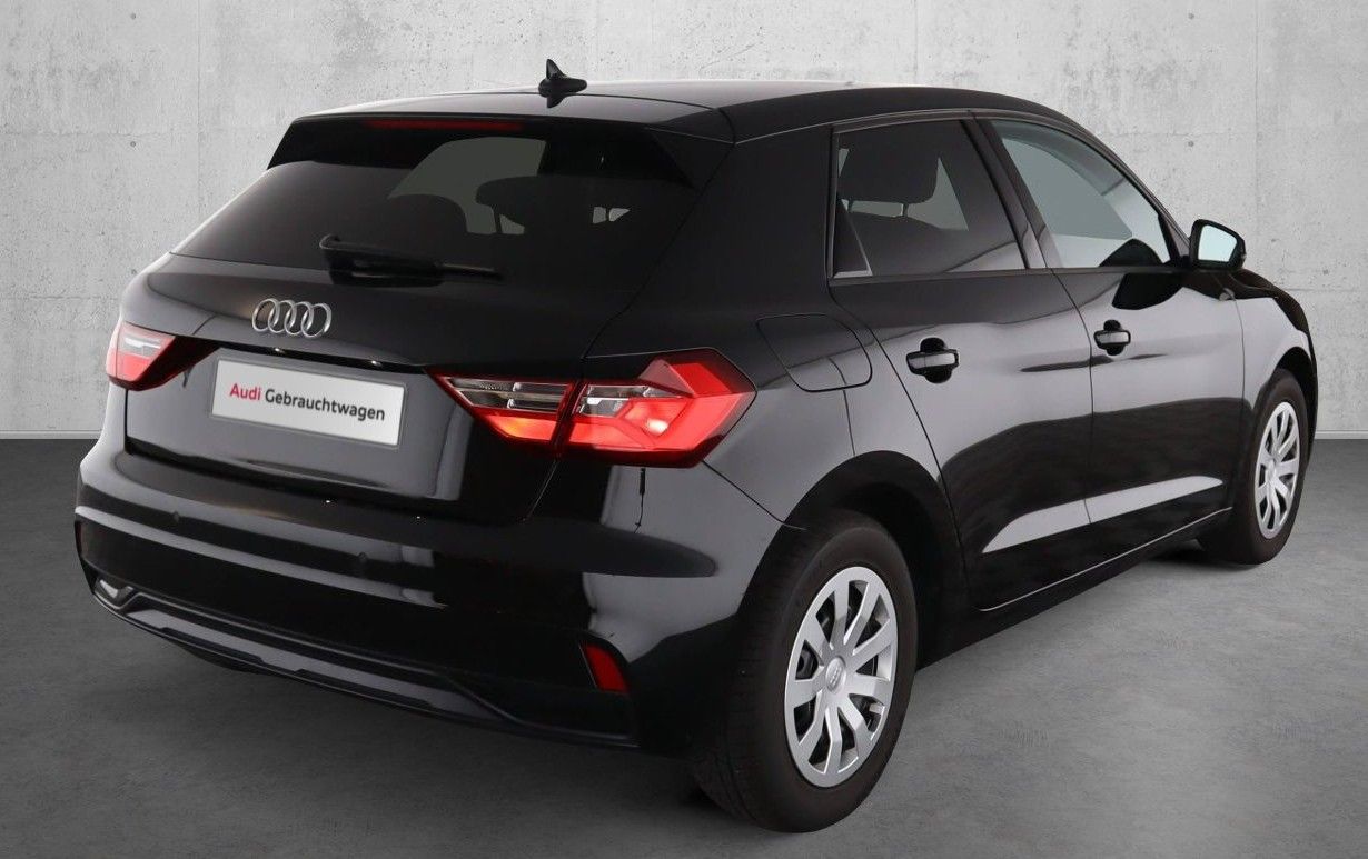 Audi A1 Sportback Advanced 25 TFSI S-tronic - Samsaru's Car Outlet