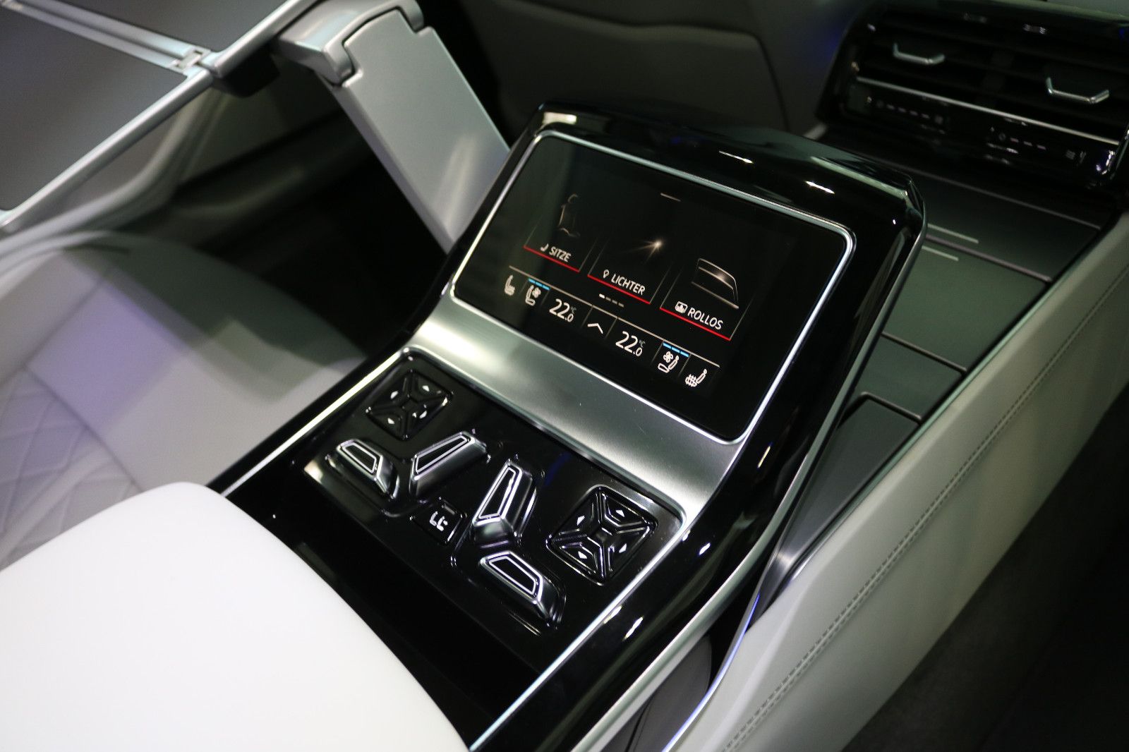 Audi A8 L 60 TFSI S line - Samsaru's Car Outlet