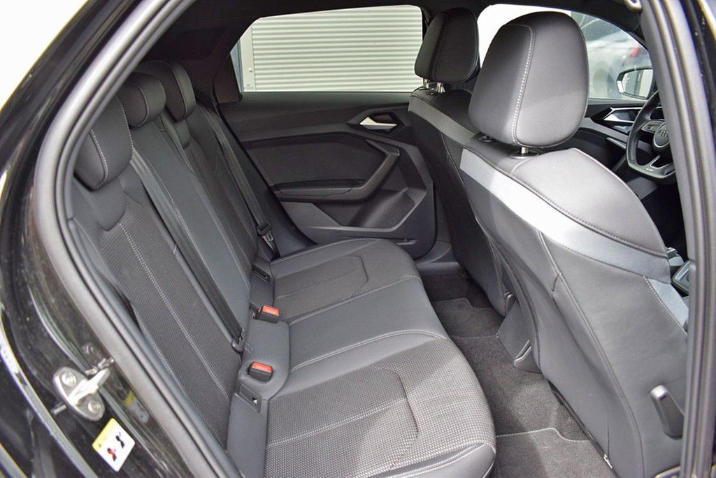 Audi A1 Sportback 40 TFSI S-line - Samsaru's Car Outlet