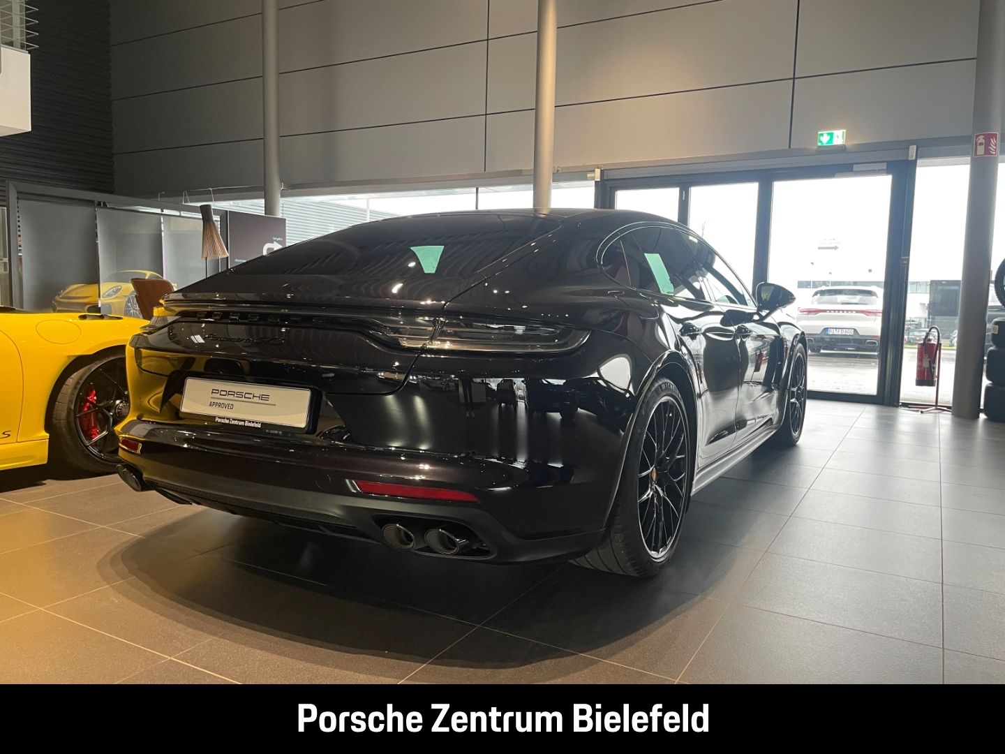 Porsche Panamera GTS BOSE Luftfederung Sportabgas LED