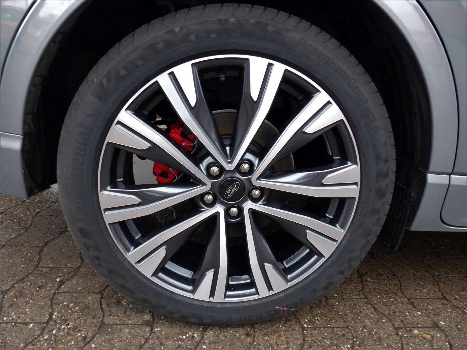 Ford Kuga Hybrid 4X4 ST-Line X - Samsaru's Car Outlet