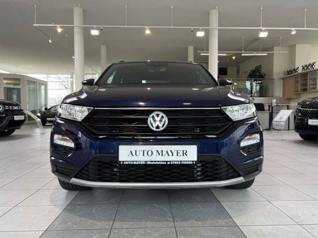 Volkswagen T-Roc Sport 4Motion 2.0 TSI DSG - Samsaru's Car Outlet