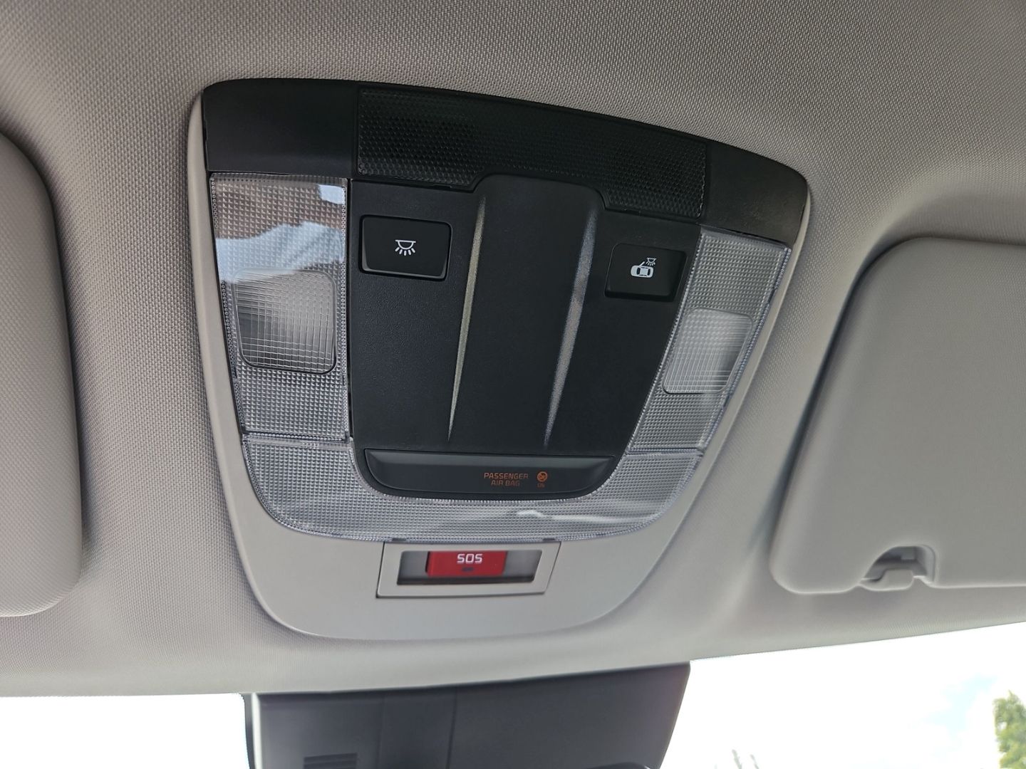 Kia Sportage 1.6T PHEV DCT AWD Vision - Samsaru's Car Outlet