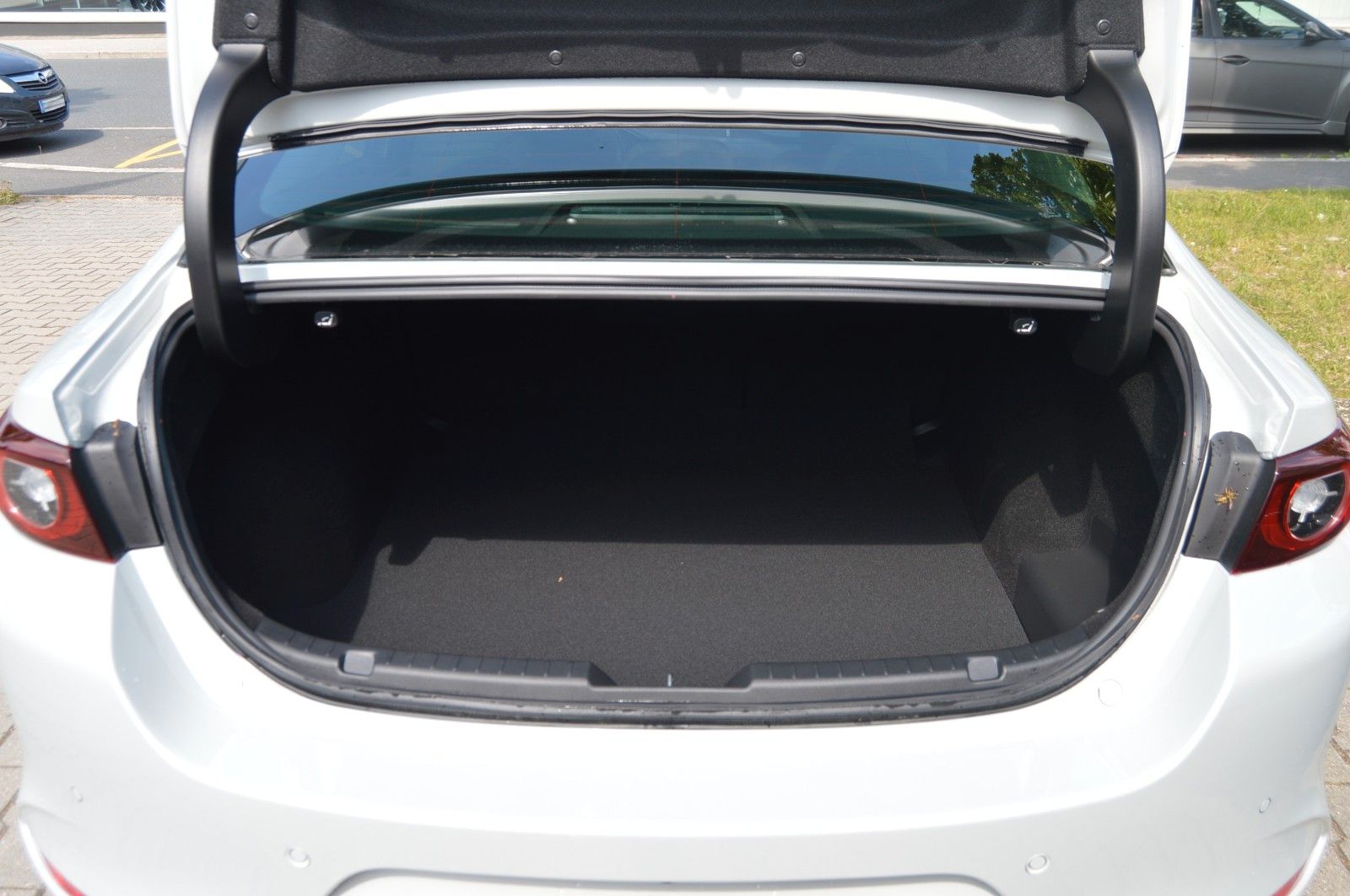 Mazda 3 Benzin 140PS 6AG Exclusive-line 4-Türer SHZ