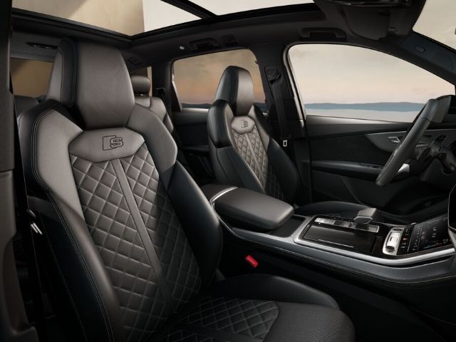 Audi Q7 SUV S line Business TFSI e AHK B&O PANO