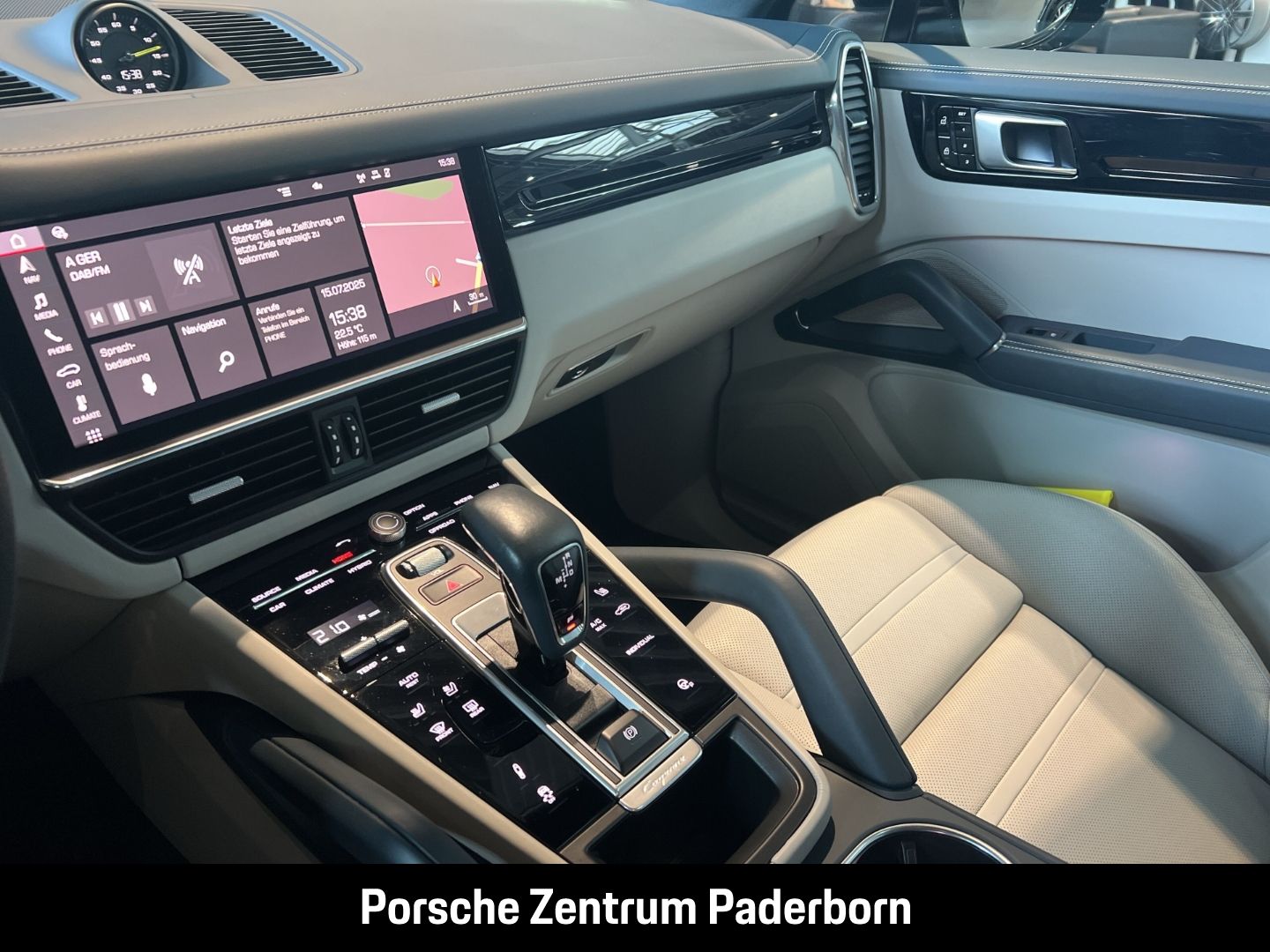 Porsche Cayenne E-Hybrid Coupe Surround-View LED-Matrix