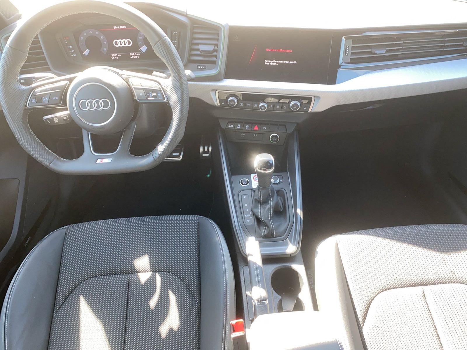 Audi A1 Sportback S line 40 TFSI S tr Navi LED 18 Cam