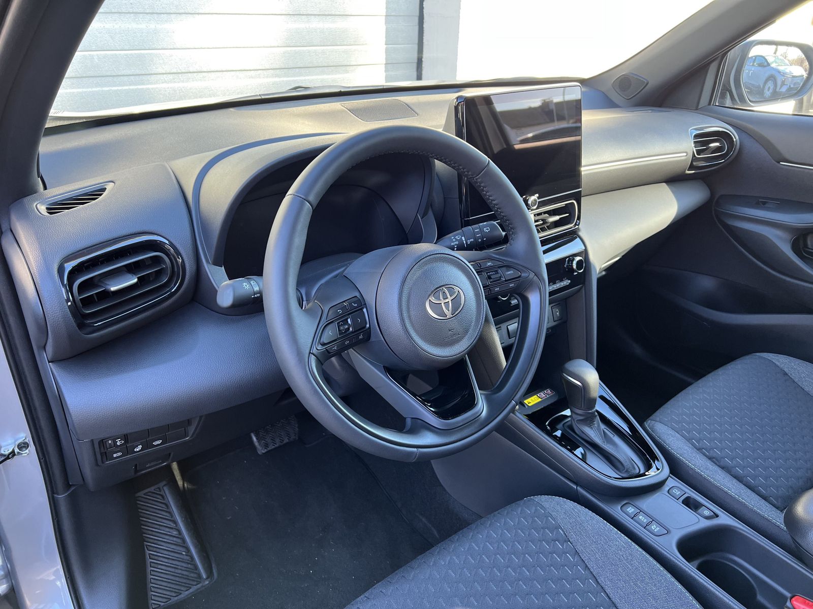 Toyota Yaris Cross Hybrid Teamplayer *Safety-/Winter-Pa