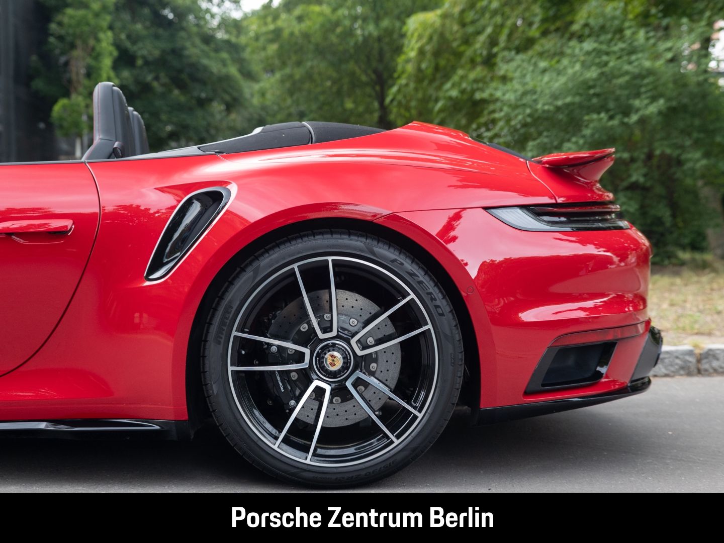 Porsche 992 911 Turbo S Cabriolet Burmester LED-Matrix