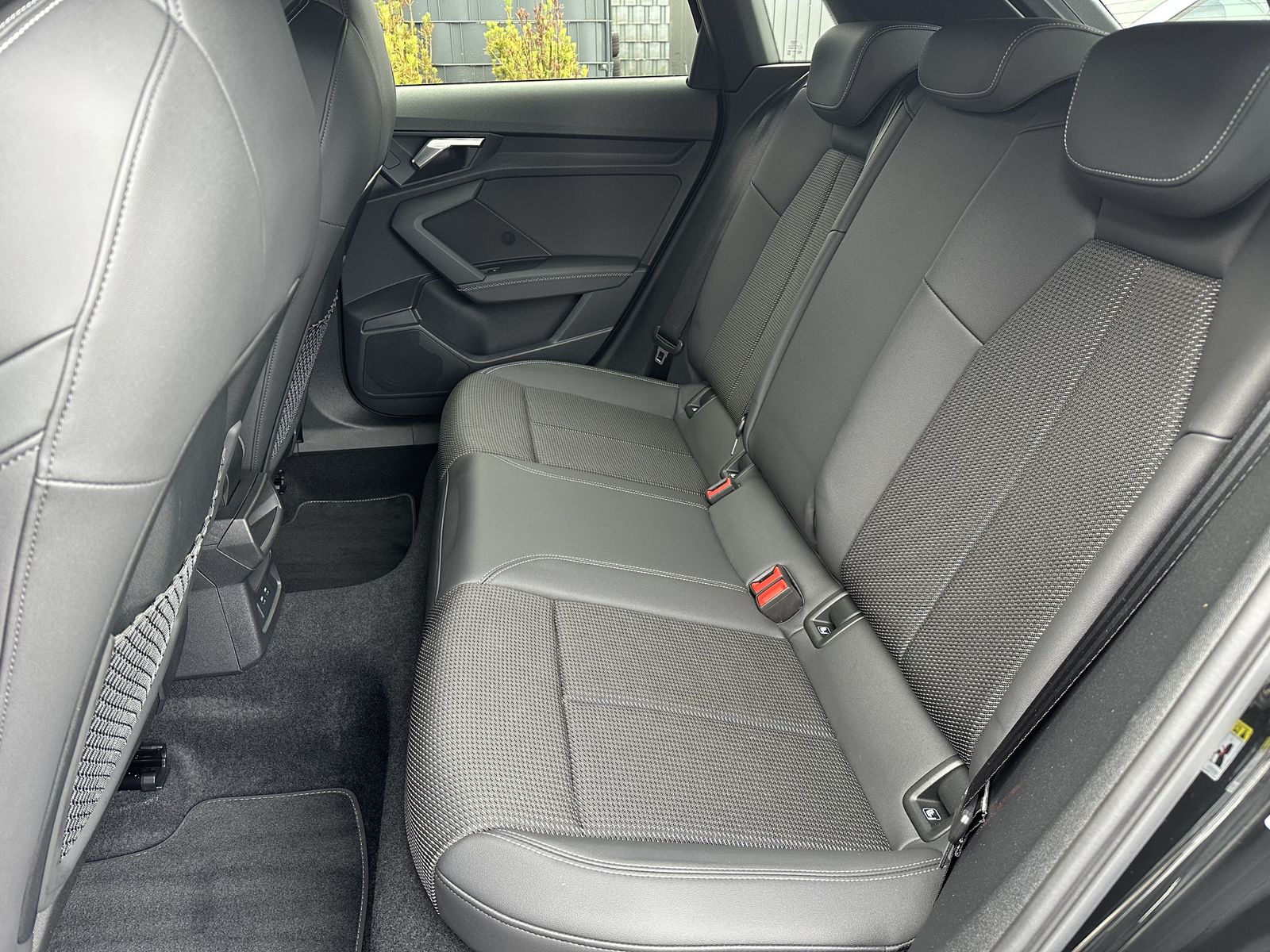 Audi A3 40 TDI Quattro S-Line NAV+LED+DIGDISPLAY+18ZO