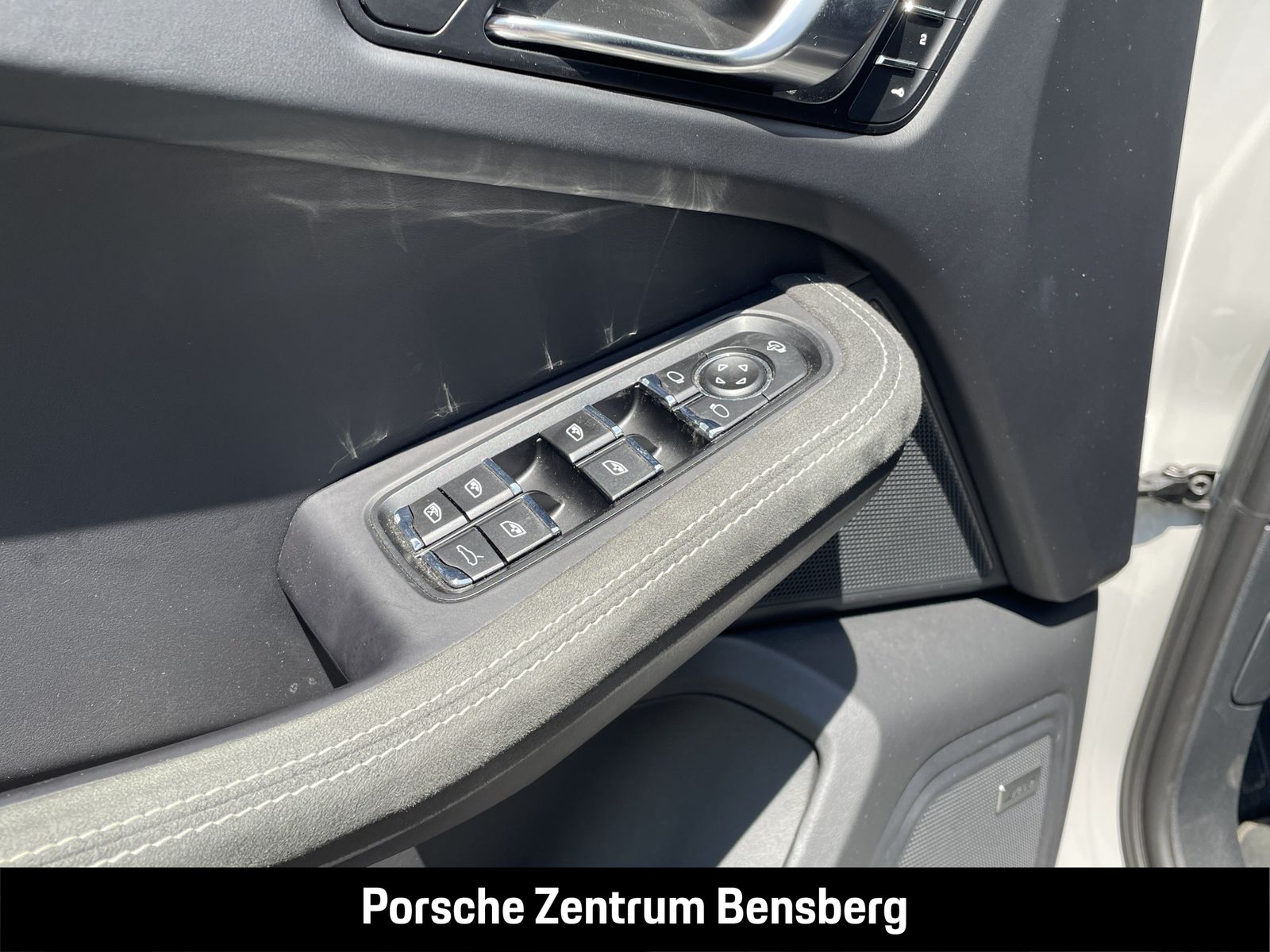 Porsche Macan GTS Pano StHz 18W ACC Surround View