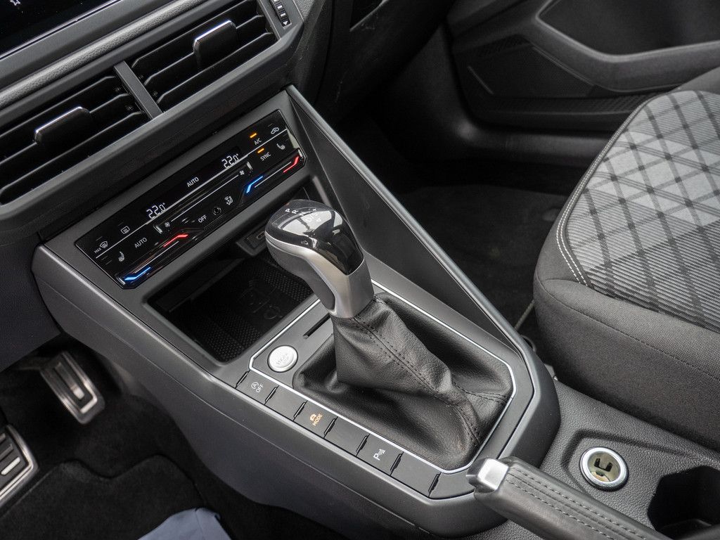 Volkswagen Taigo 1.5 TSI DSG R-Line - Samsaru's Car Outlet