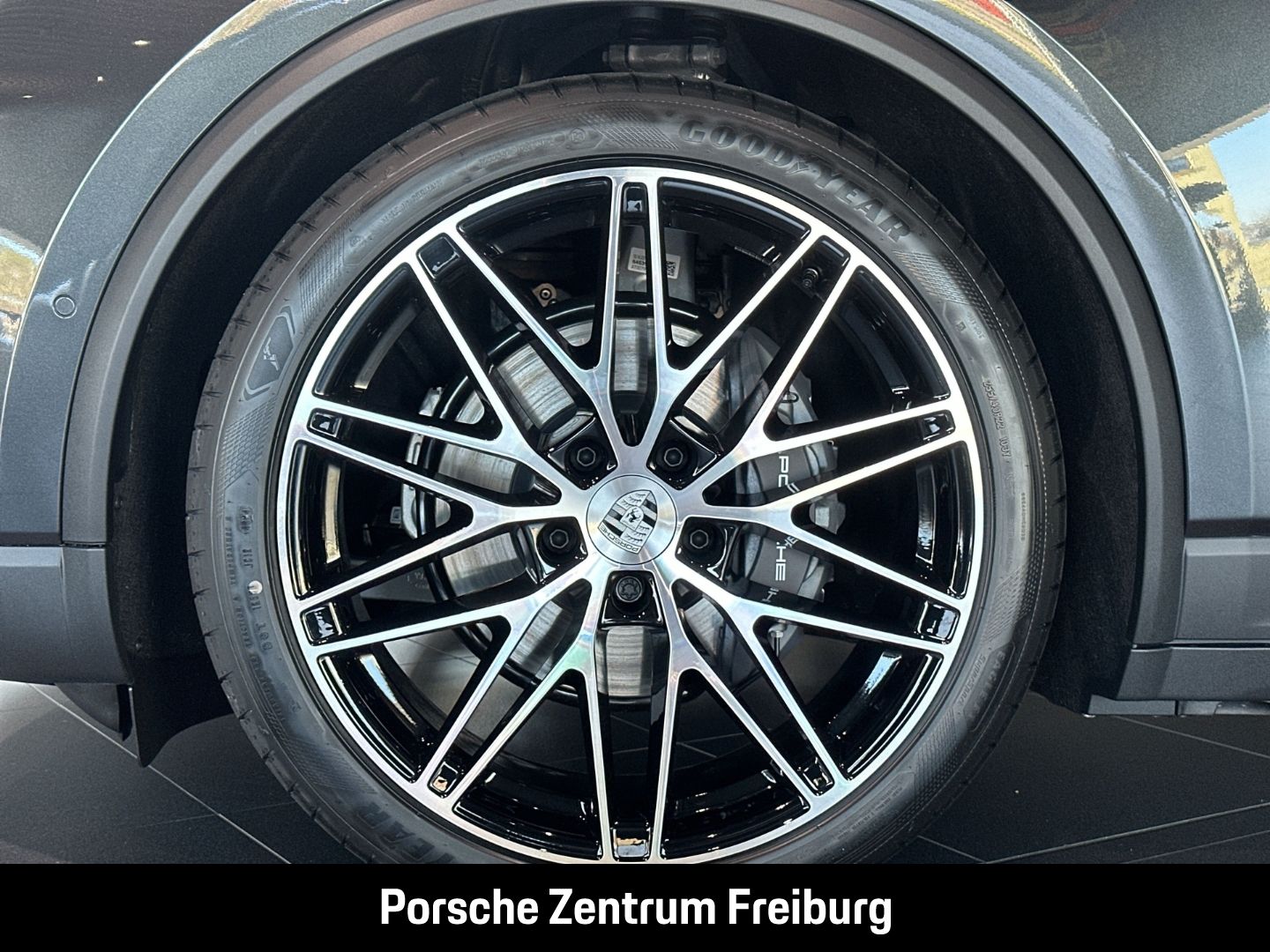 Porsche Macan 4 BOSE Luftfederung Panorama Surround-View