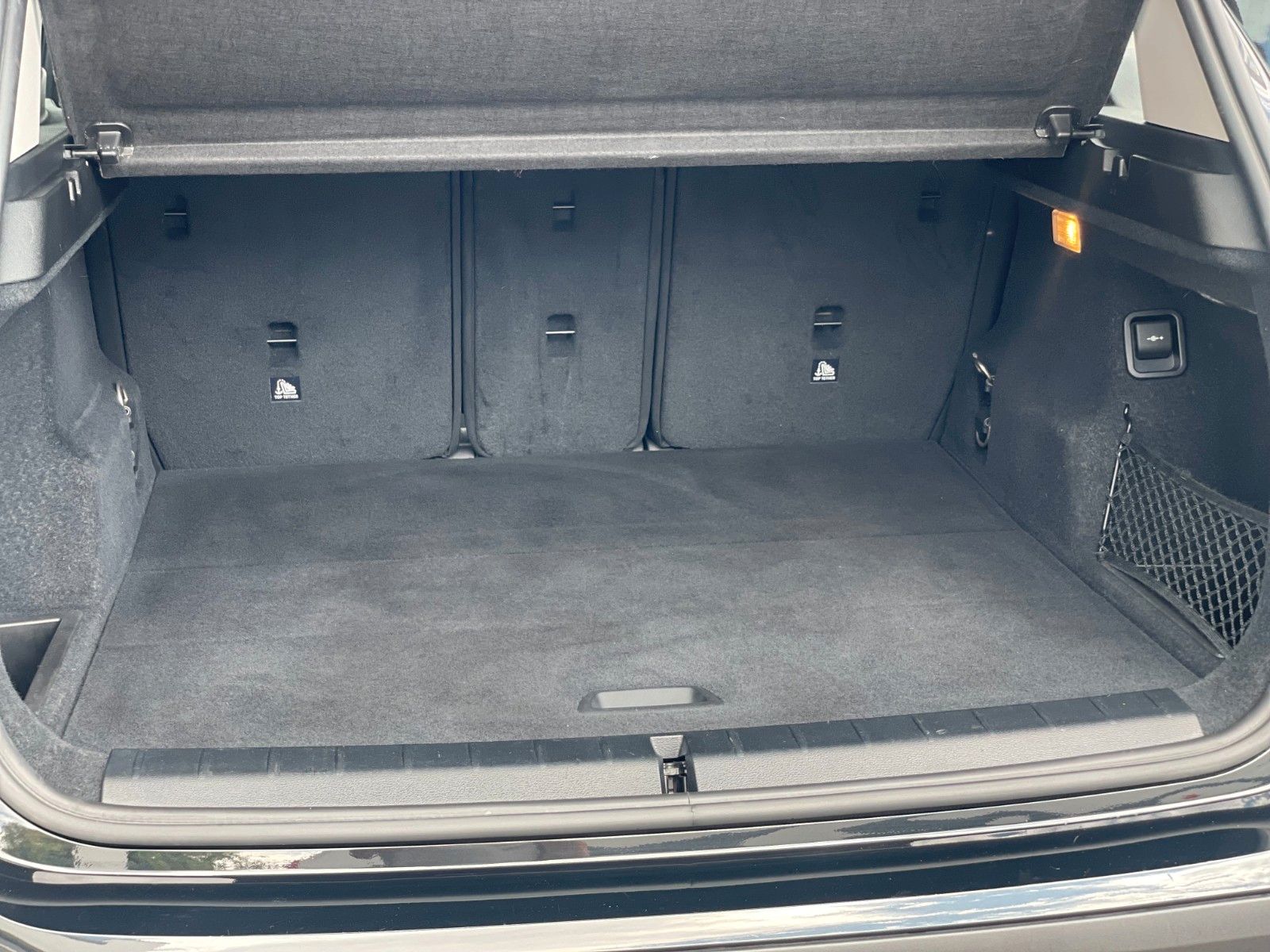 BMW X1 xDrive 20 d - Samsaru's Car Outlet