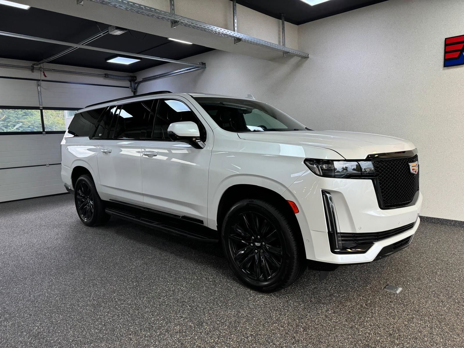 Cadillac ESCALADE ESV SPORT 6.2 V8 - AUS 1. HAND