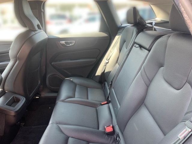 Volvo XC60 B4 AWD Inscription Abstandstempomat AHK Goo