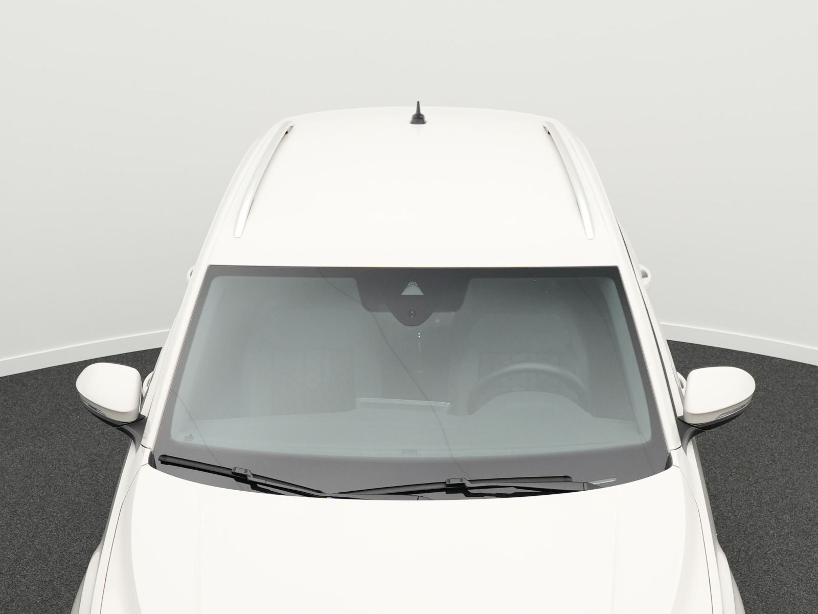 Volkswagen T-Roc R-Line 1.5 TSI DSG - Samsaru's Car Outlet