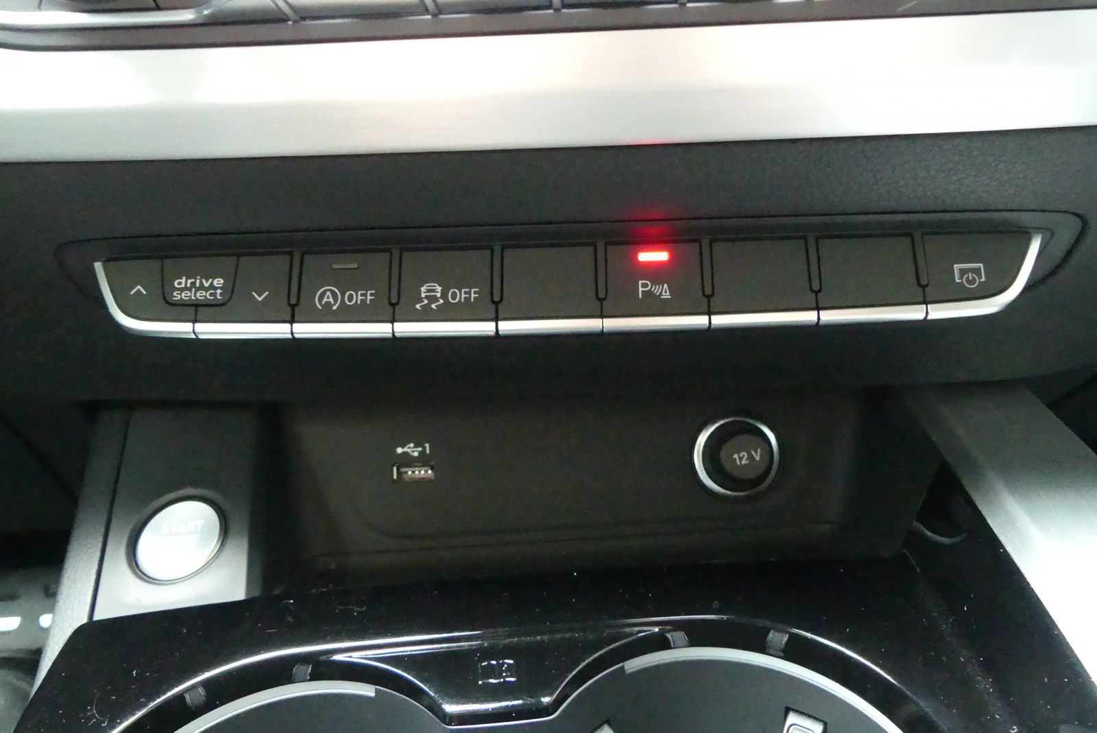 Audi A4 40 TFSI quattro S-Line - Samsaru's Car Outlet