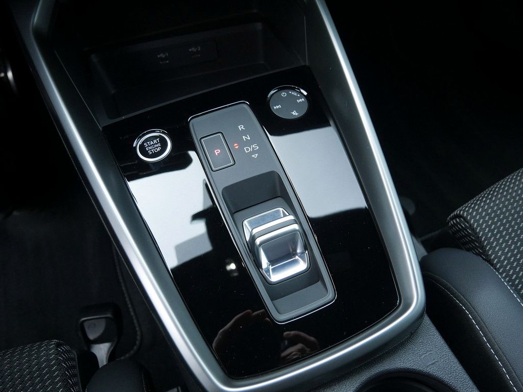 Audi A3 Sportback 40 TFSIe S-Line ACC+KAMERA+SHZ+LED+