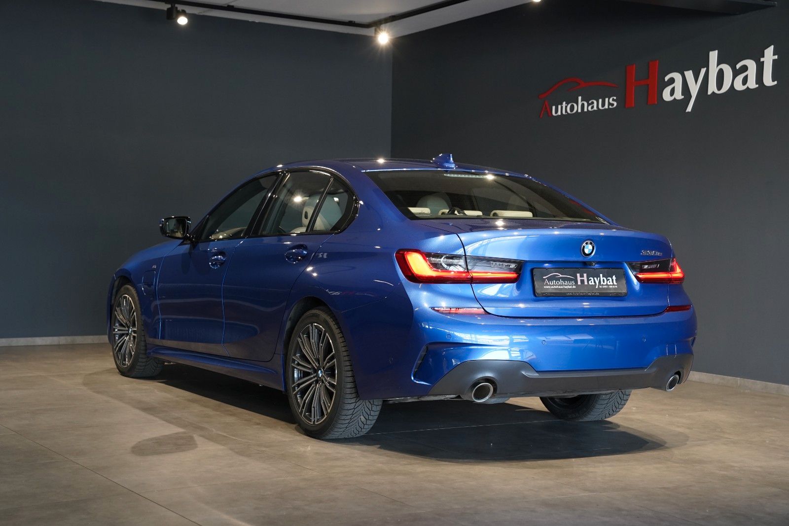 BMW 330e M Sport LCProf-Laser-360-HuD-ACC-H&K-ad.Fwk