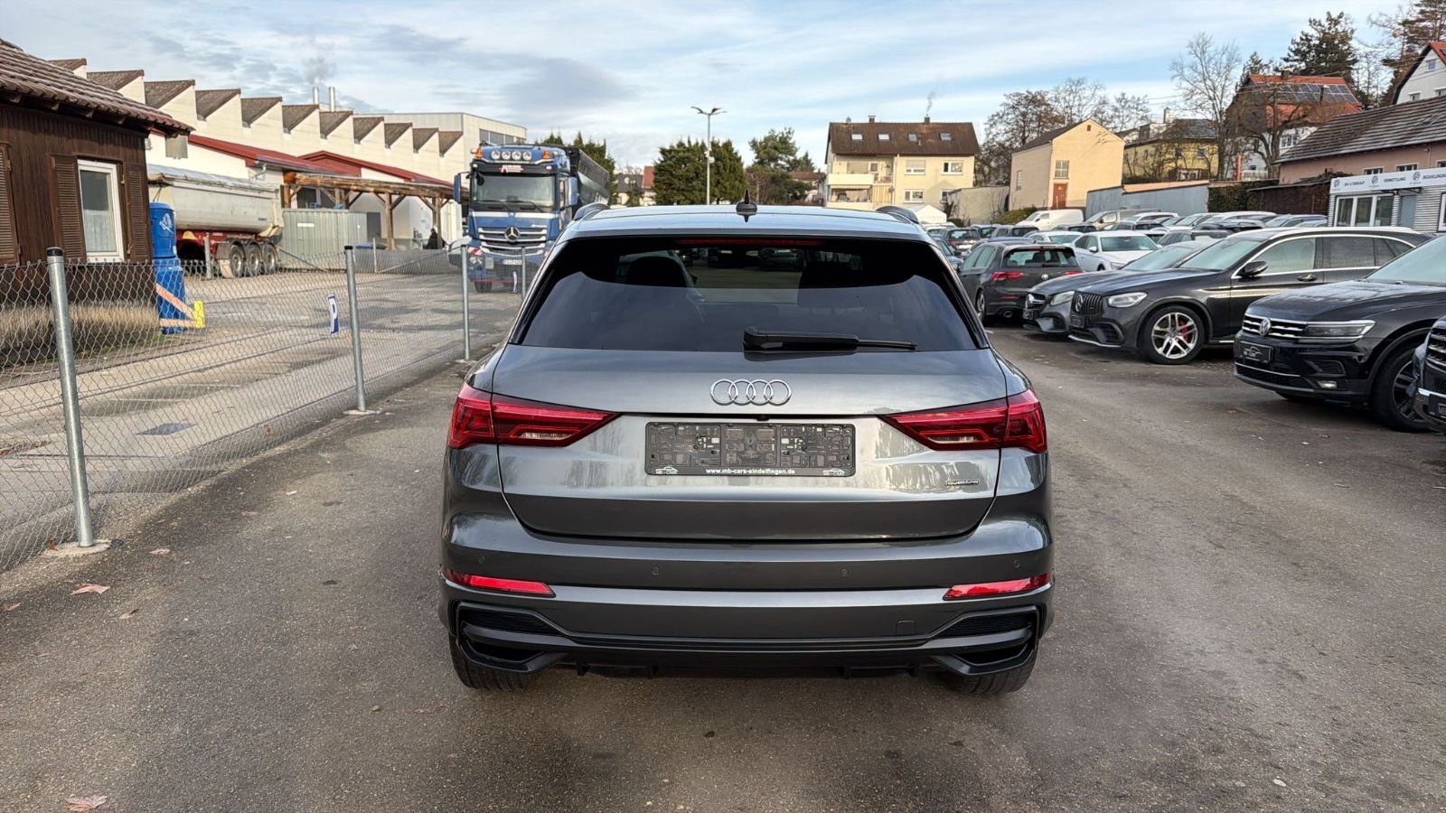 Audi Q3 45TFSI quattro S line*MATRIX-LED*VIRTUAL*NAVI