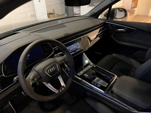 Audi Q7 50 TDI quattro competition plus