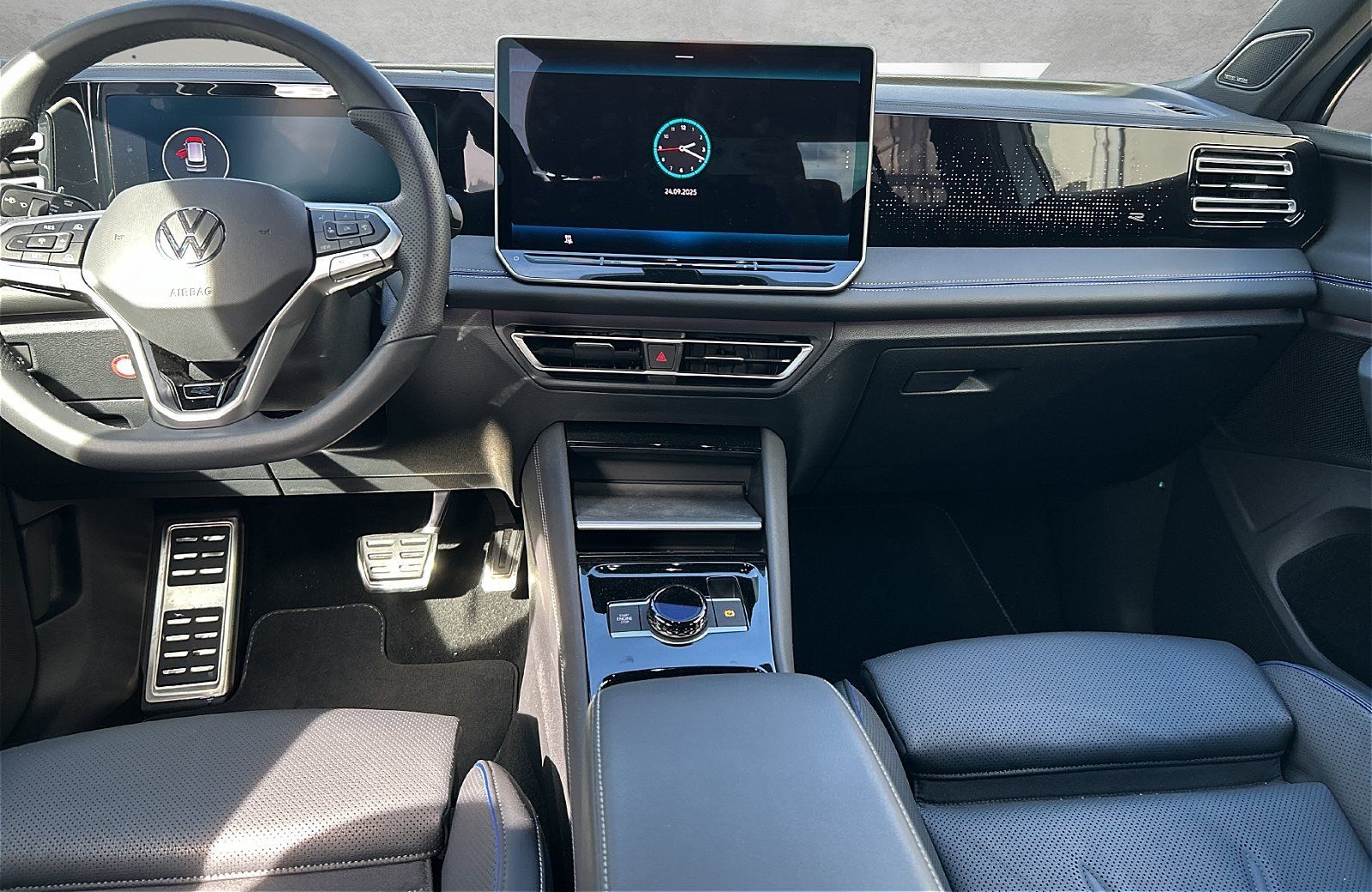 Volkswagen Tiguan R-Line 1.5 eHybrid 360 4xSHZ ACC AHK AUT