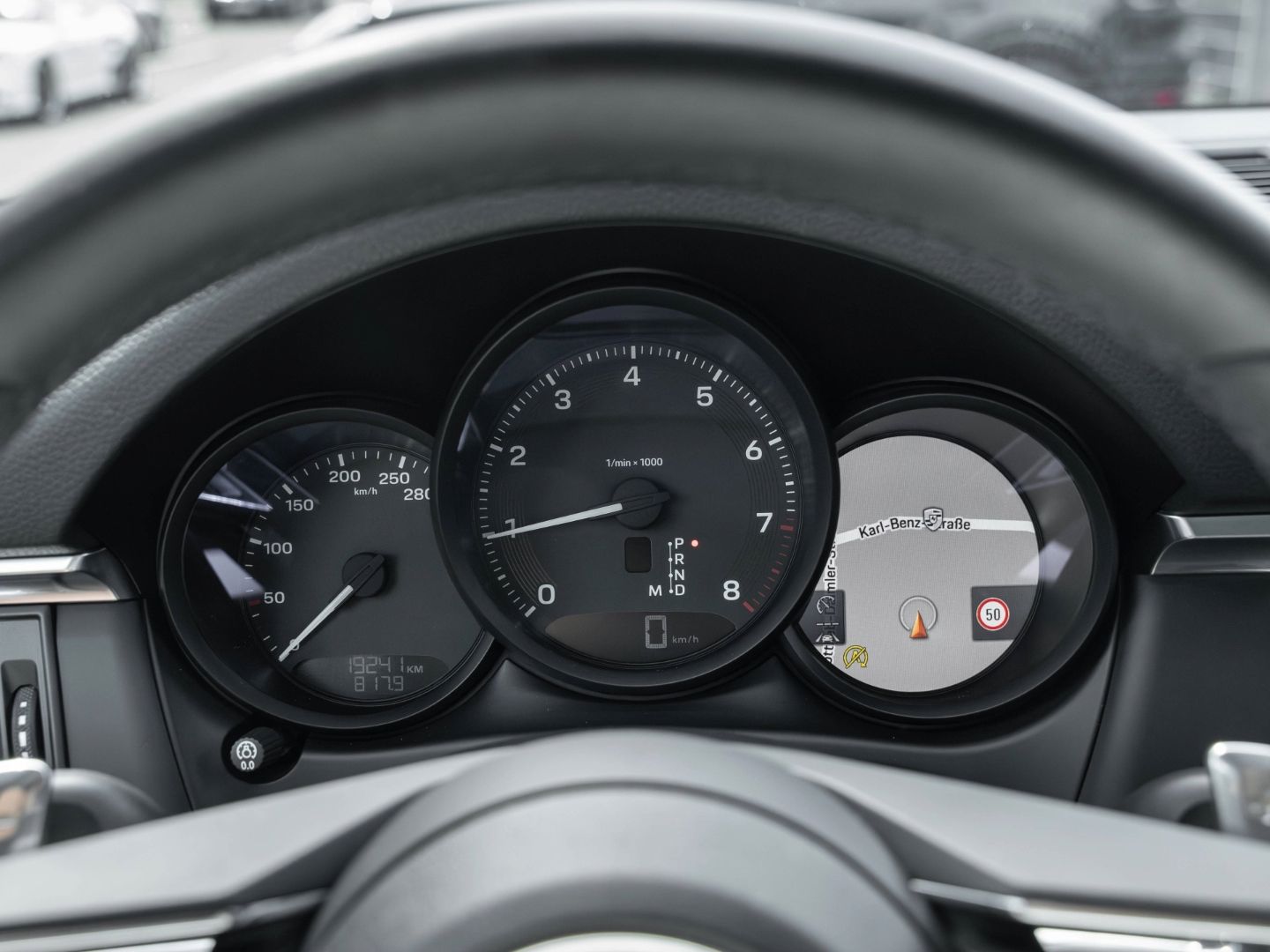 Porsche Macan - Samsaru's Car Outlet