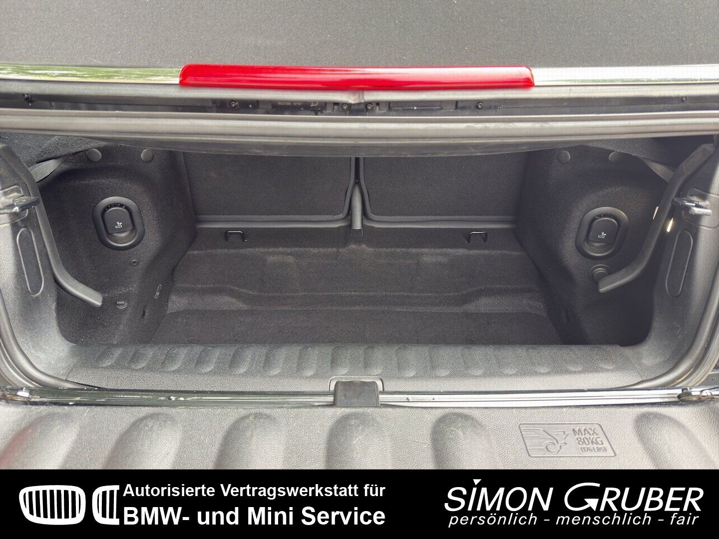 MINI Cabrio Cooper Premium+ - Samsaru's Car Outlet