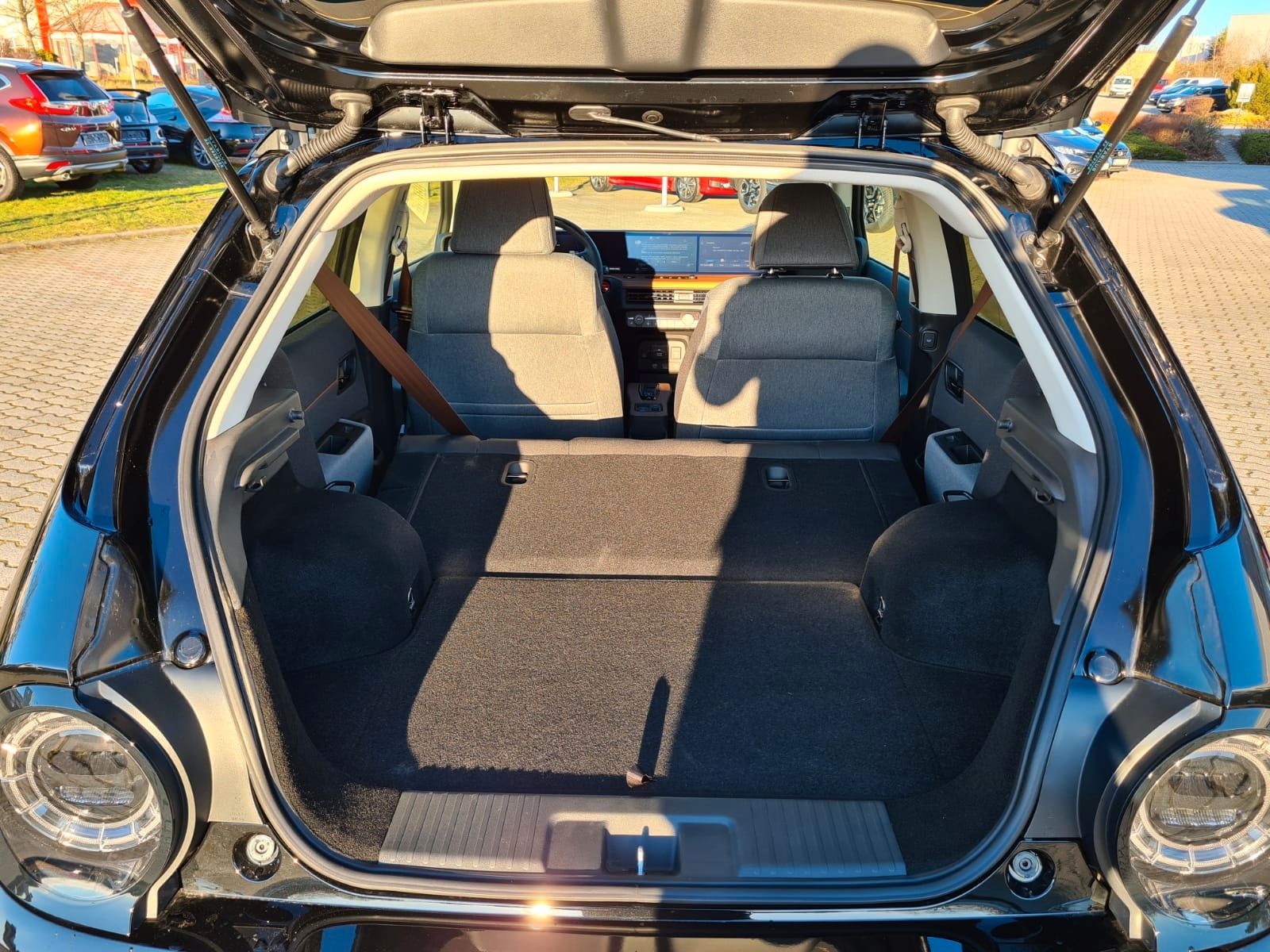 Honda e Basis