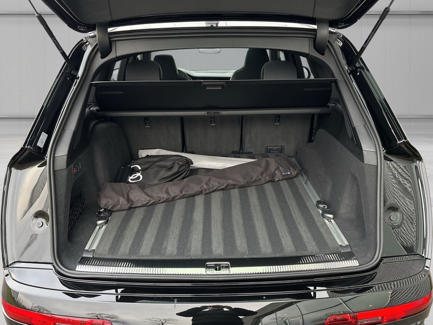 Audi Q7 S line business TFSIe quattro hybrid quat.+AH