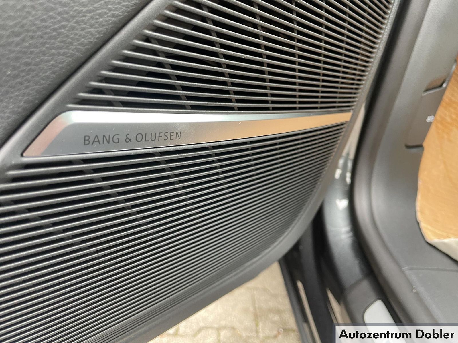 Audi RS Q8 performance (640 PS) AHK,ACC,Keramik,23"