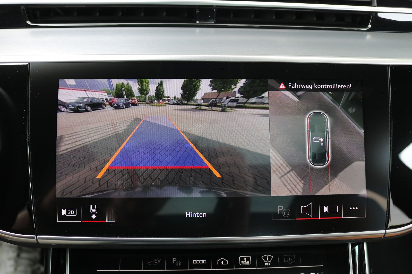 Audi A8 L 60 TFSI e Lang S line - Samsaru's Car Outlet