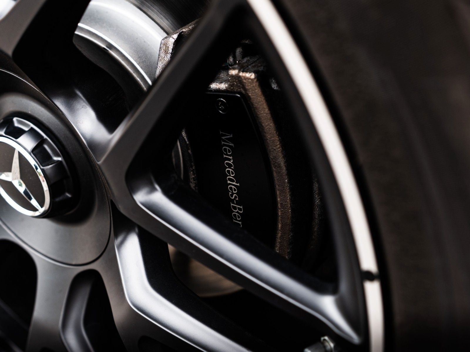 Mercedes-Benz G 400 d G63 AMG - Samsaru's Car Outlet