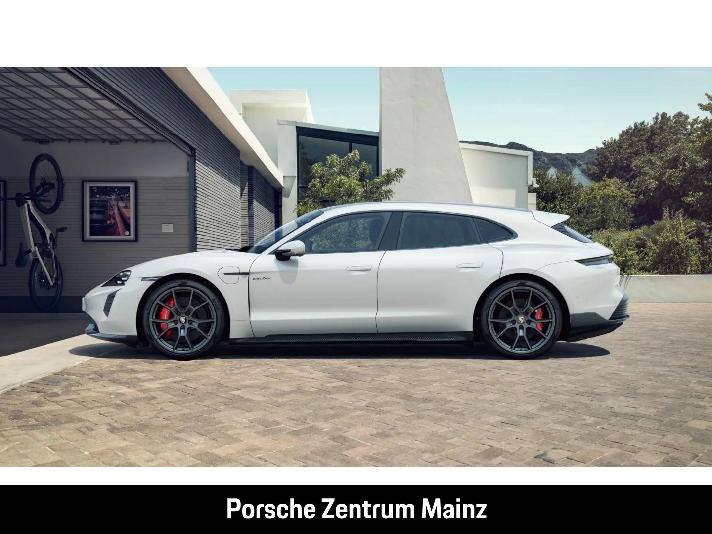 Porsche Taycan GTS Sport Turismo HA-Lenkung InnoDrive