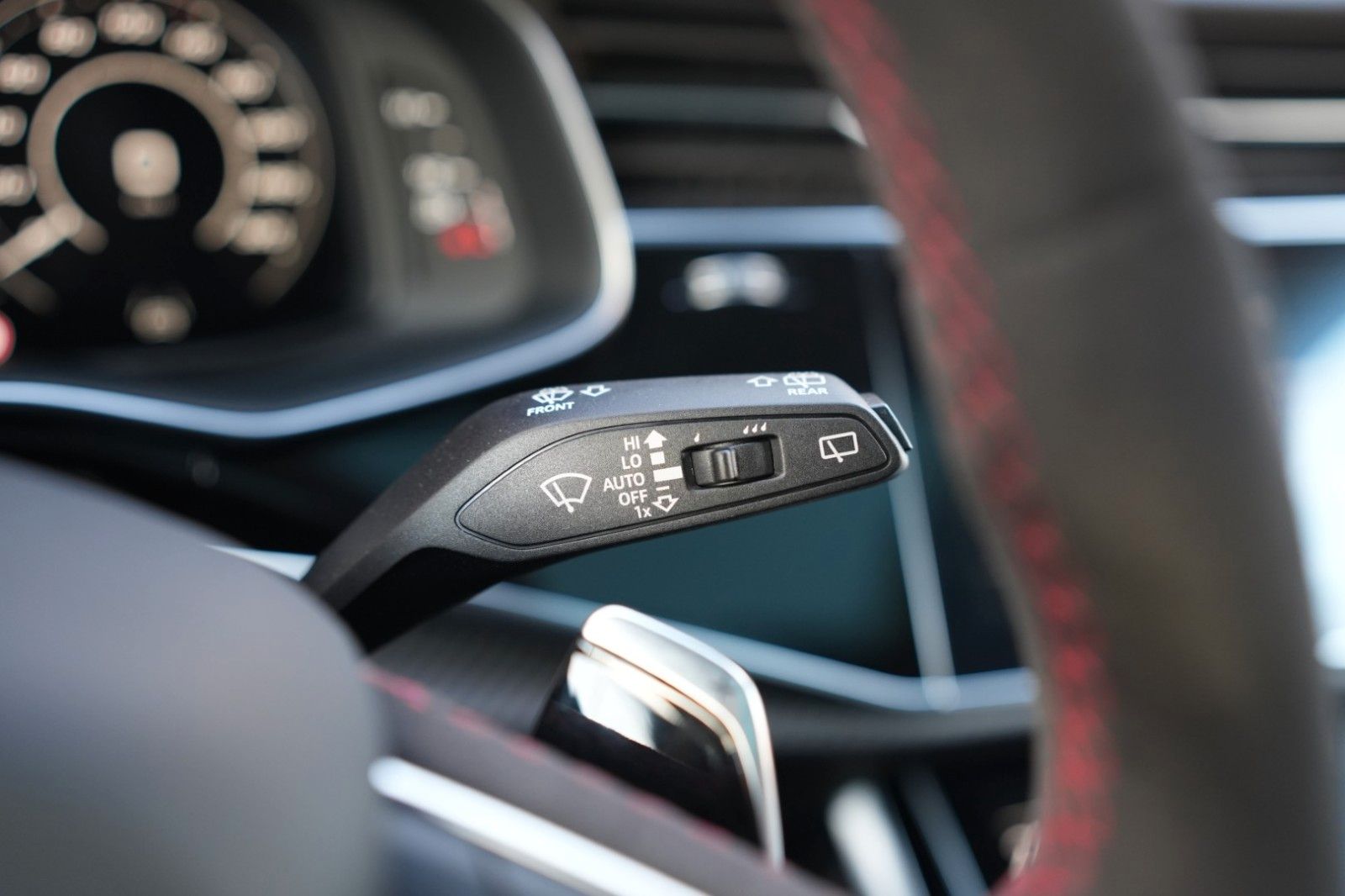 Audi RS Q8 4.0 TFSI quattro *23"*CARBON*EXCLUSIVE*B&O