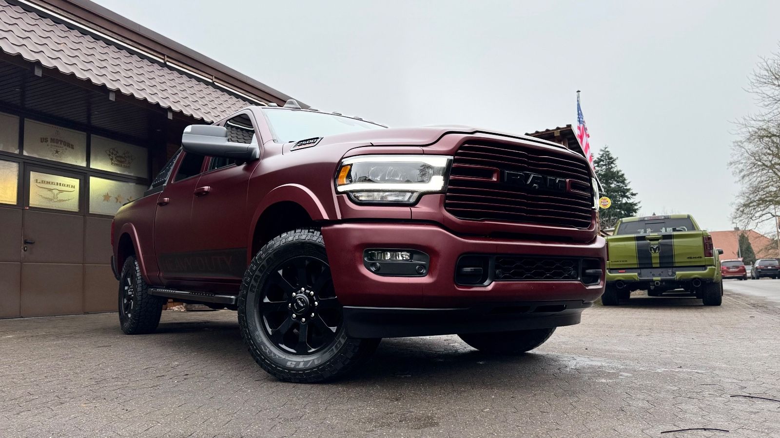 Dodge LIMITED*2500*6,7L DIESEL*BÜGEL*NAVI*AHK*GARANTIE