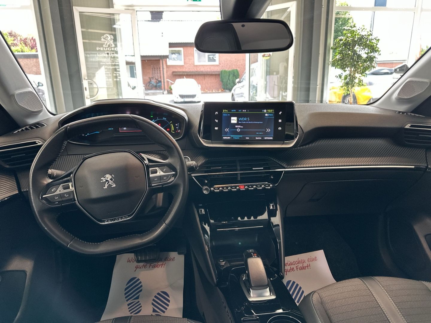 Peugeot 208 e- Allure - Samsaru's Car Outlet