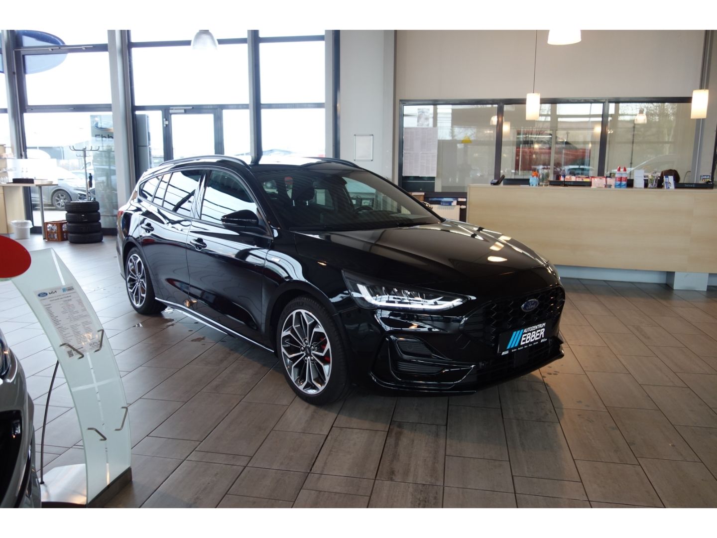 Ford Focus Turnier ST-Line X MHEV AHK PANO ACC SHZ BO