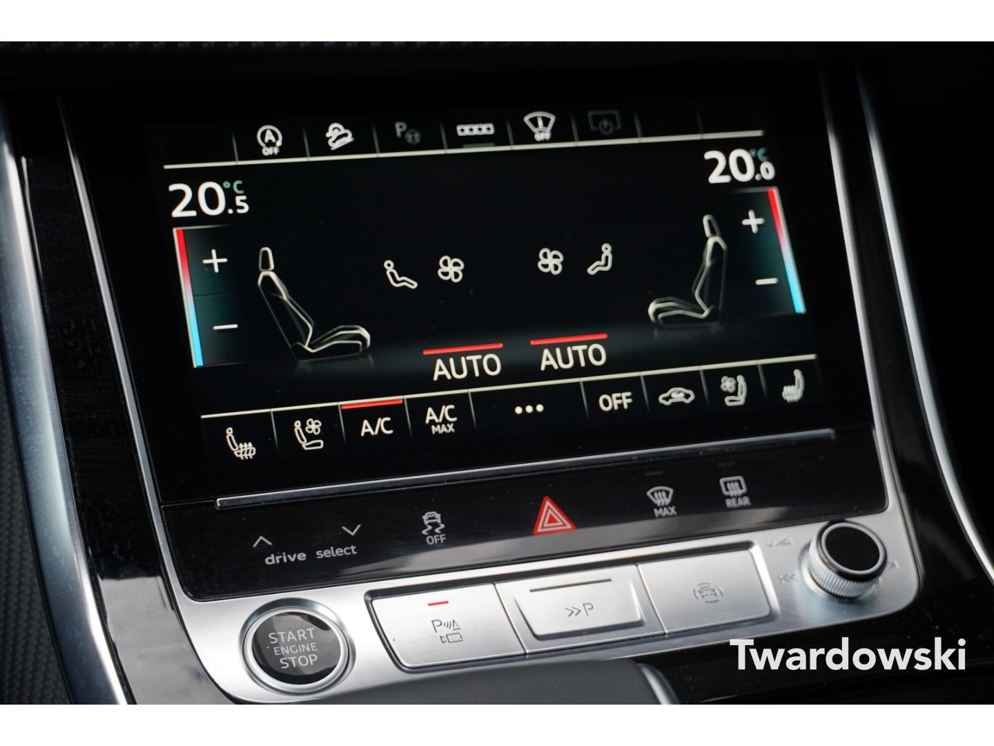 Audi Q8 50 TDI S line Pano HUD Matrix 23'' B&O AHK 36