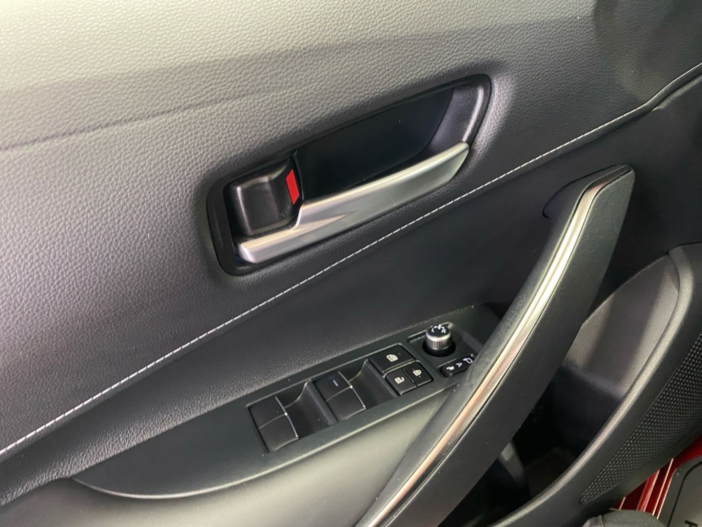 Toyota Corolla 2.0 Hybrid Team D *LED*ACC*CarPlay*RCam*