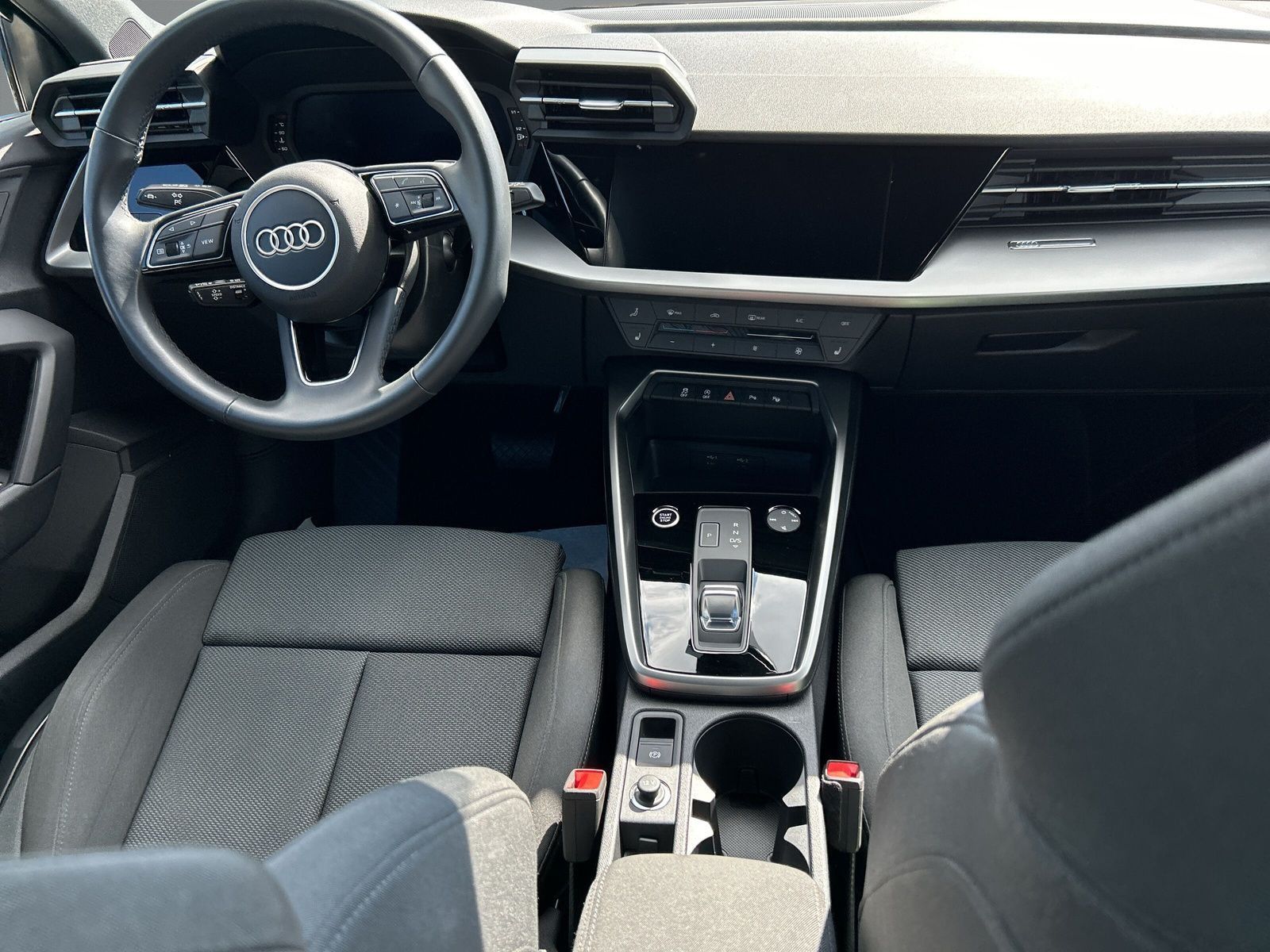 Audi A3 Sportback 30 TFSI S-TRONIC+LED+NAVI+ACC+VC