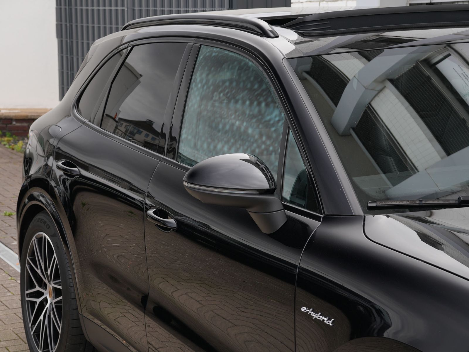 Porsche E-Hybrid MY24-INNODRIVE-ACC-LUFTF.-PANO-BOSE-RS