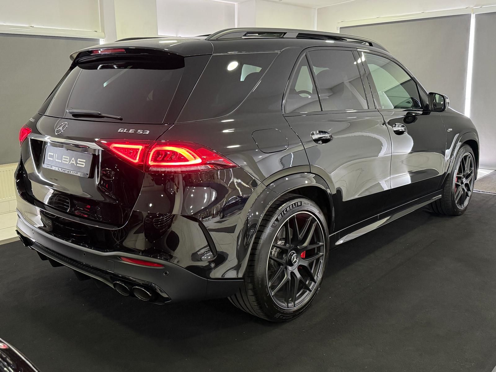 Mercedes-Benz GLE 53 AMG 4Matic+*PANO*HUD*CARBON*DISTR*360KAM*