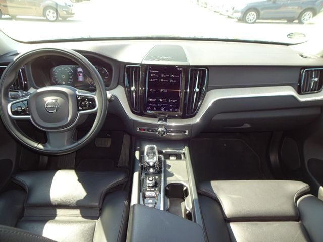 Volvo XC60 B5 Inscription AWD Standhzg. Leder schwarz