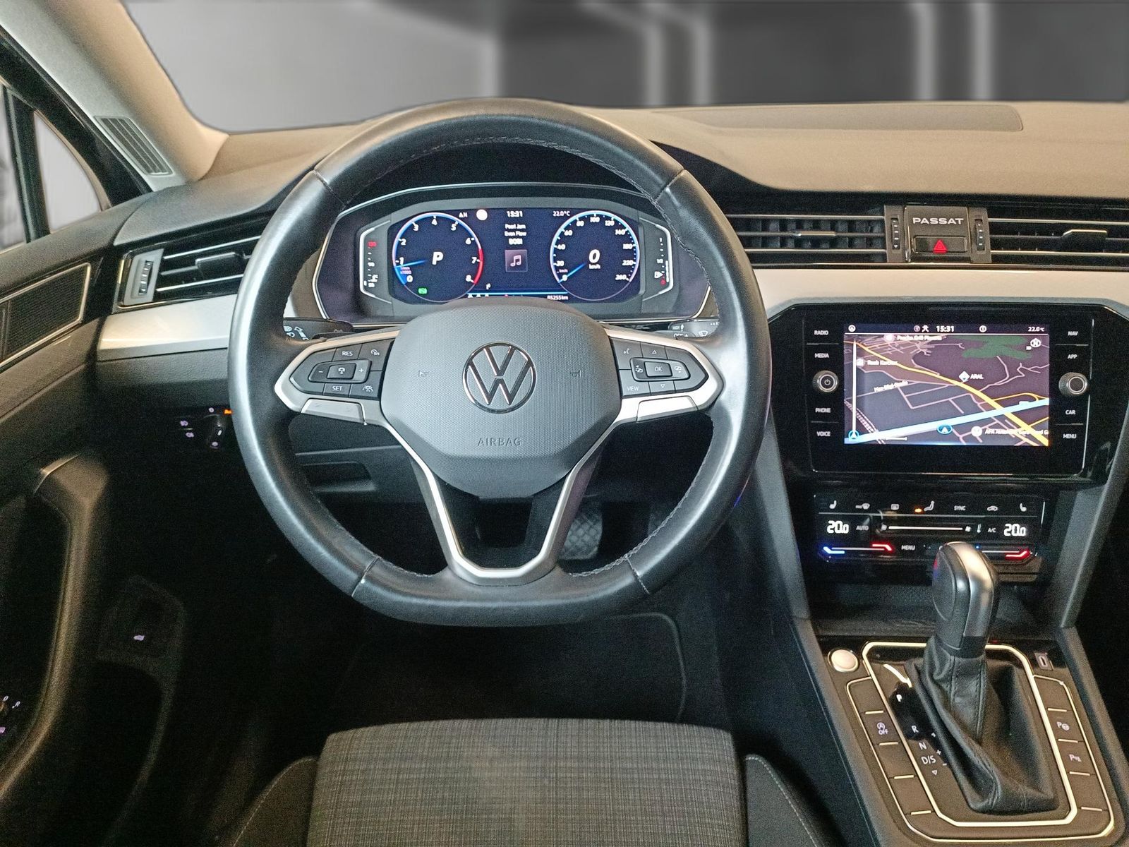 Volkswagen Passat Var. 1.5 TSI Business DSG - Samsaru's Car Outlet